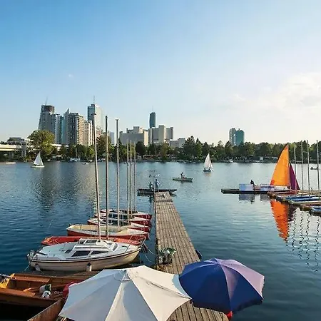 Family Deluxe A Stone Throw From The City Centre And Danube Wien Exterior foto